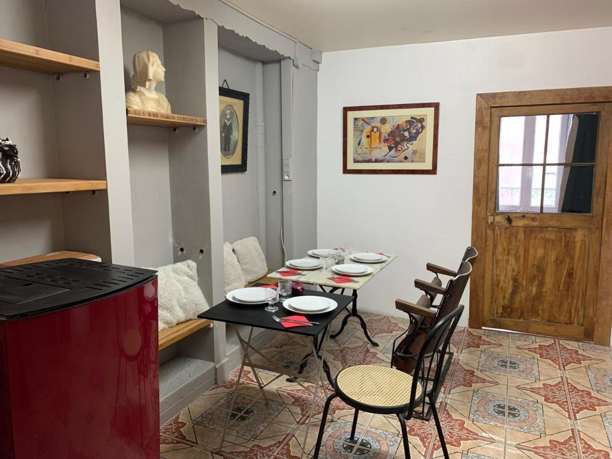 Le Nid Perché Bed and Breakfast Saint-Sauveur-en-Puisaye Exterior foto